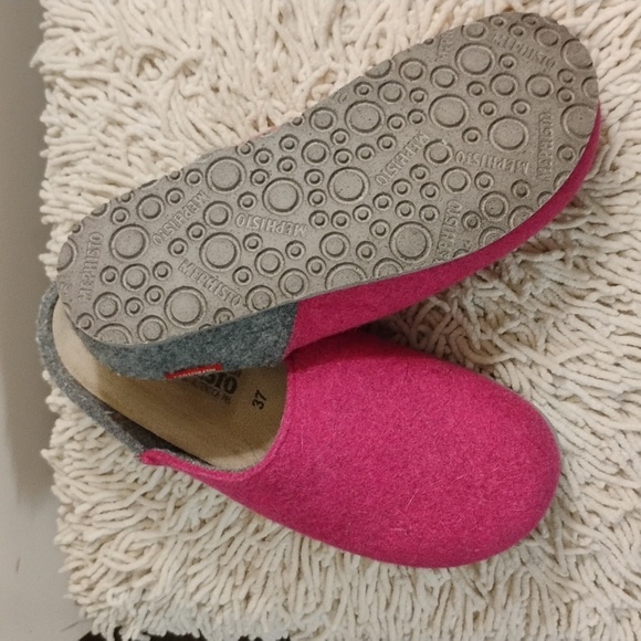 Mephisto Philo Slippers - Picture 3 of 7